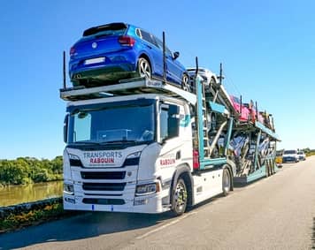 Camion transport voitures de course - pièces et voitures de course à  vendre, de rallye et de circuit.